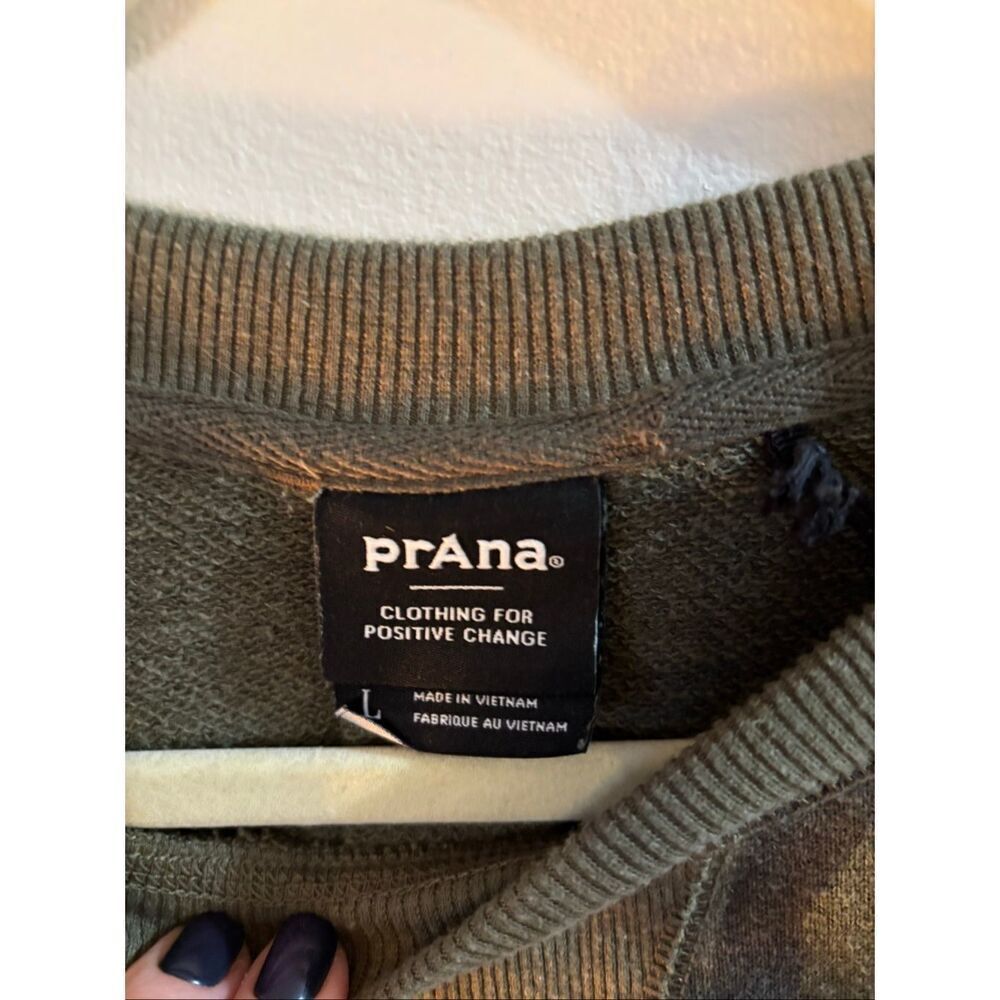 prAna Top - Picture 2 of 3